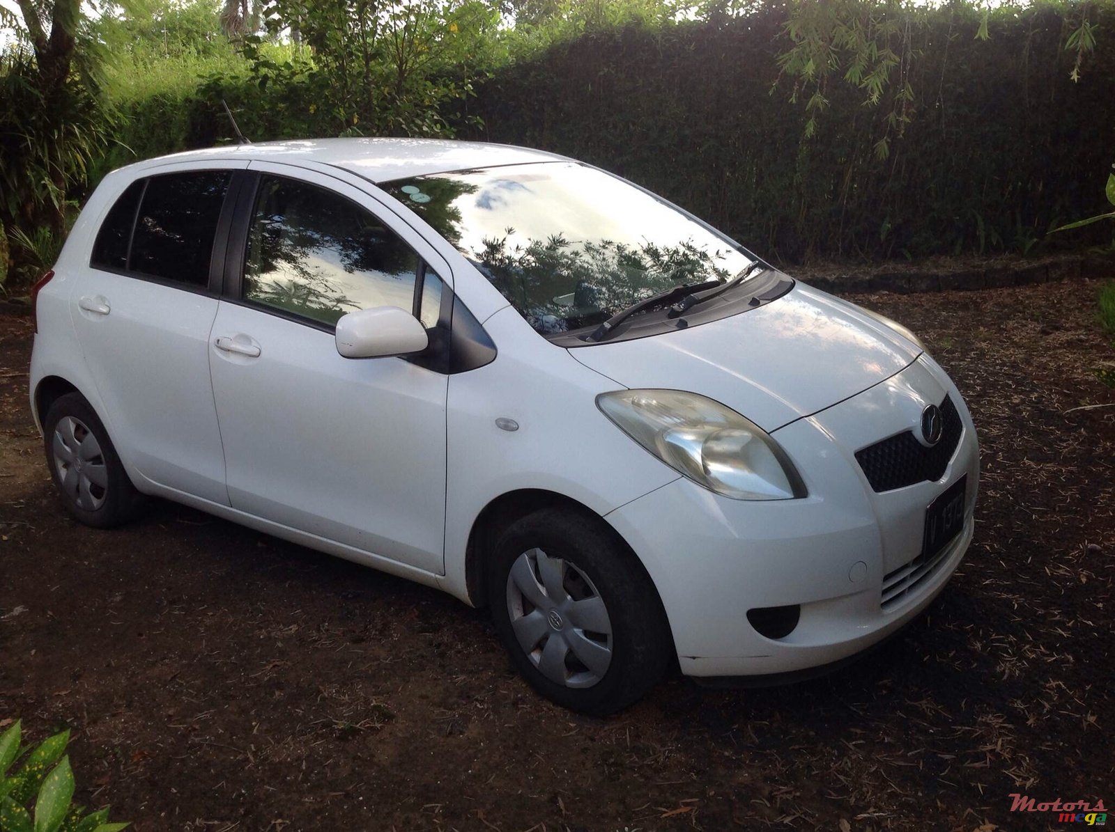 2006' Toyota Vitz photo #4