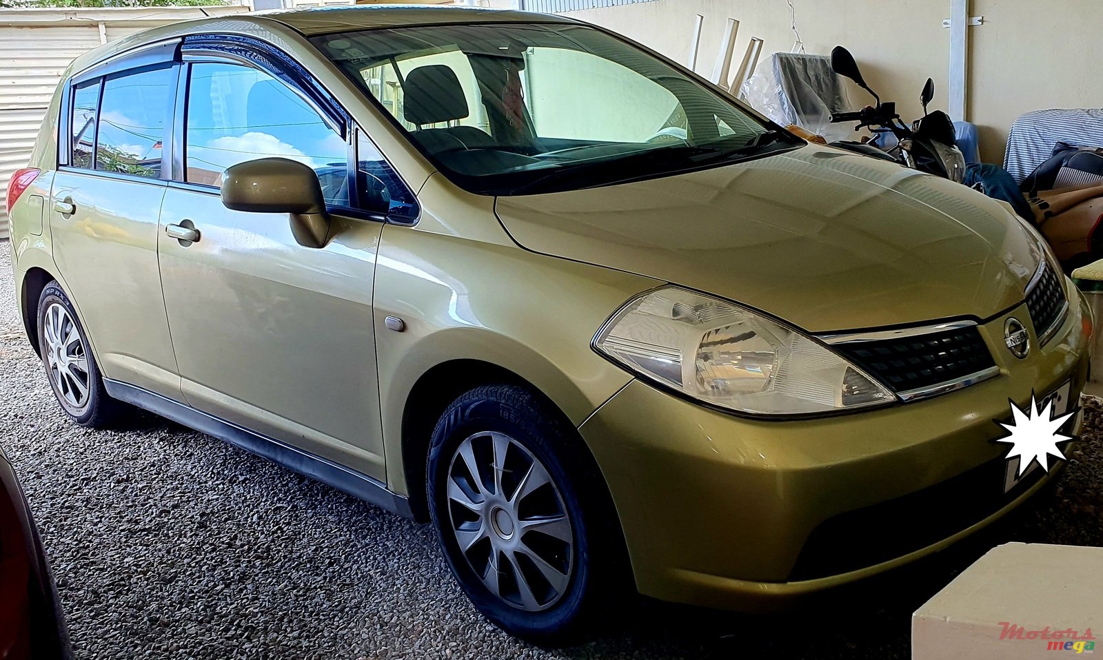 2006' Nissan Tiida Japan Origin photo #1