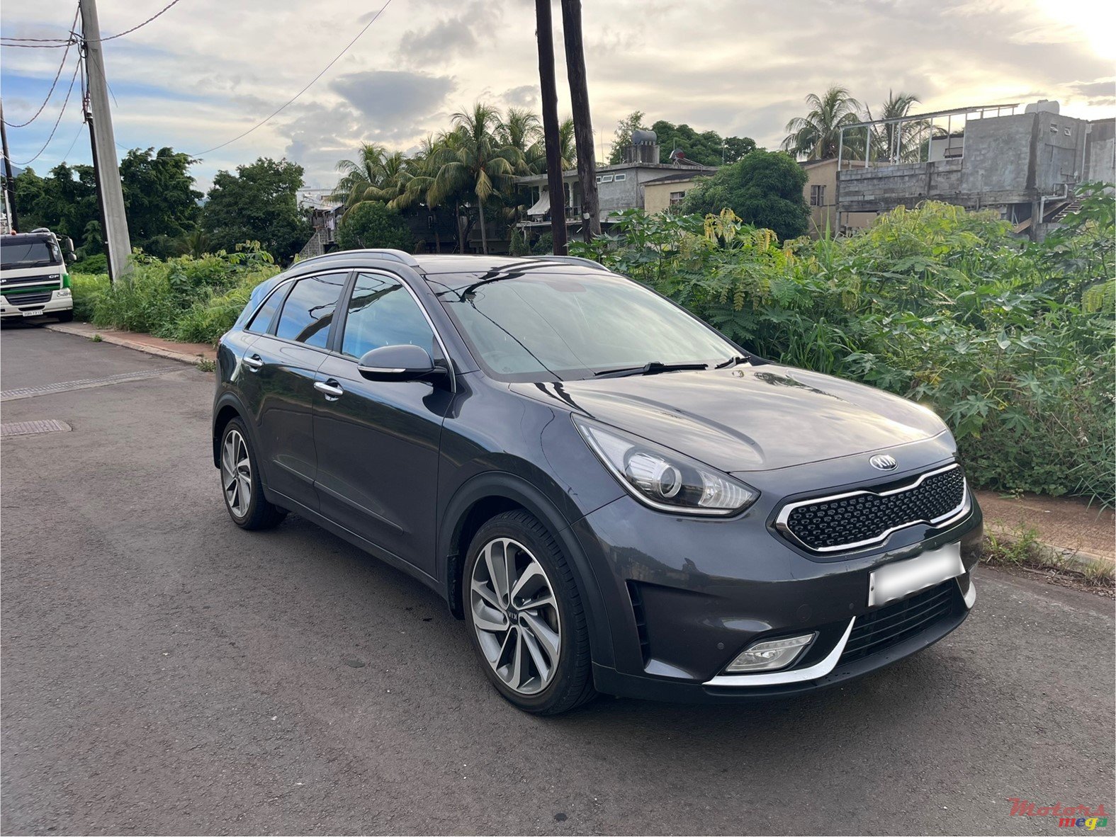 2019' Kia Niro photo #1