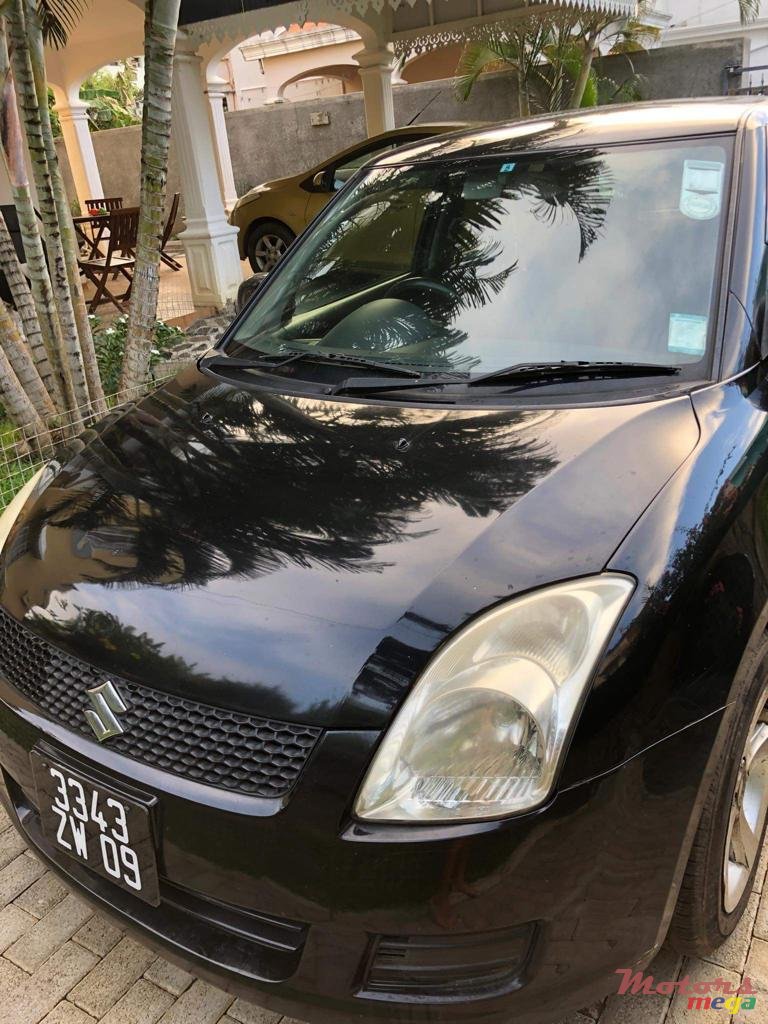 2009' Suzuki Swift photo #2