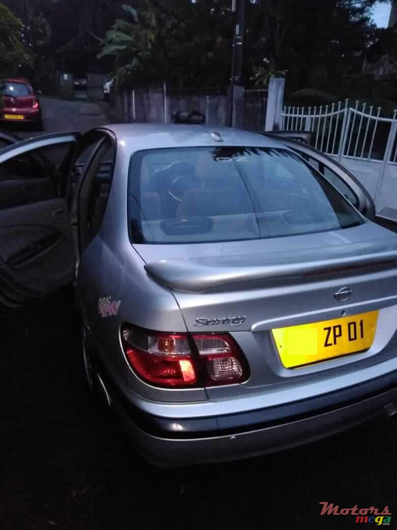 2001' Nissan Sunny photo #3