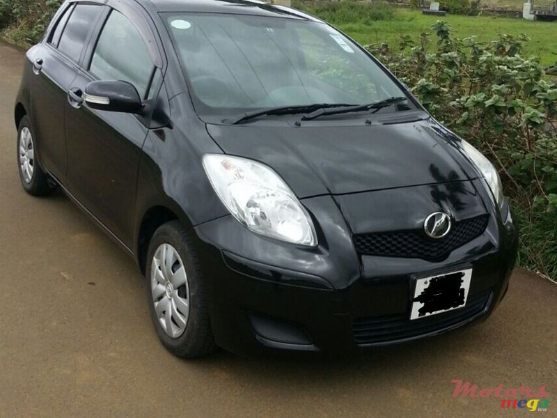 2010' Toyota Vitz photo #1