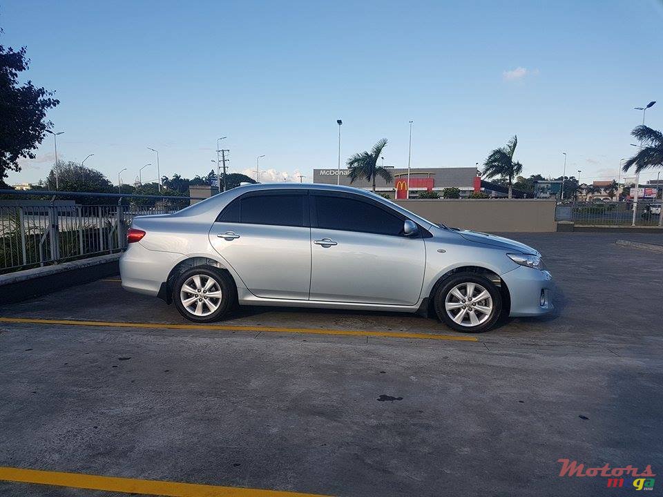 2013' Toyota photo #3