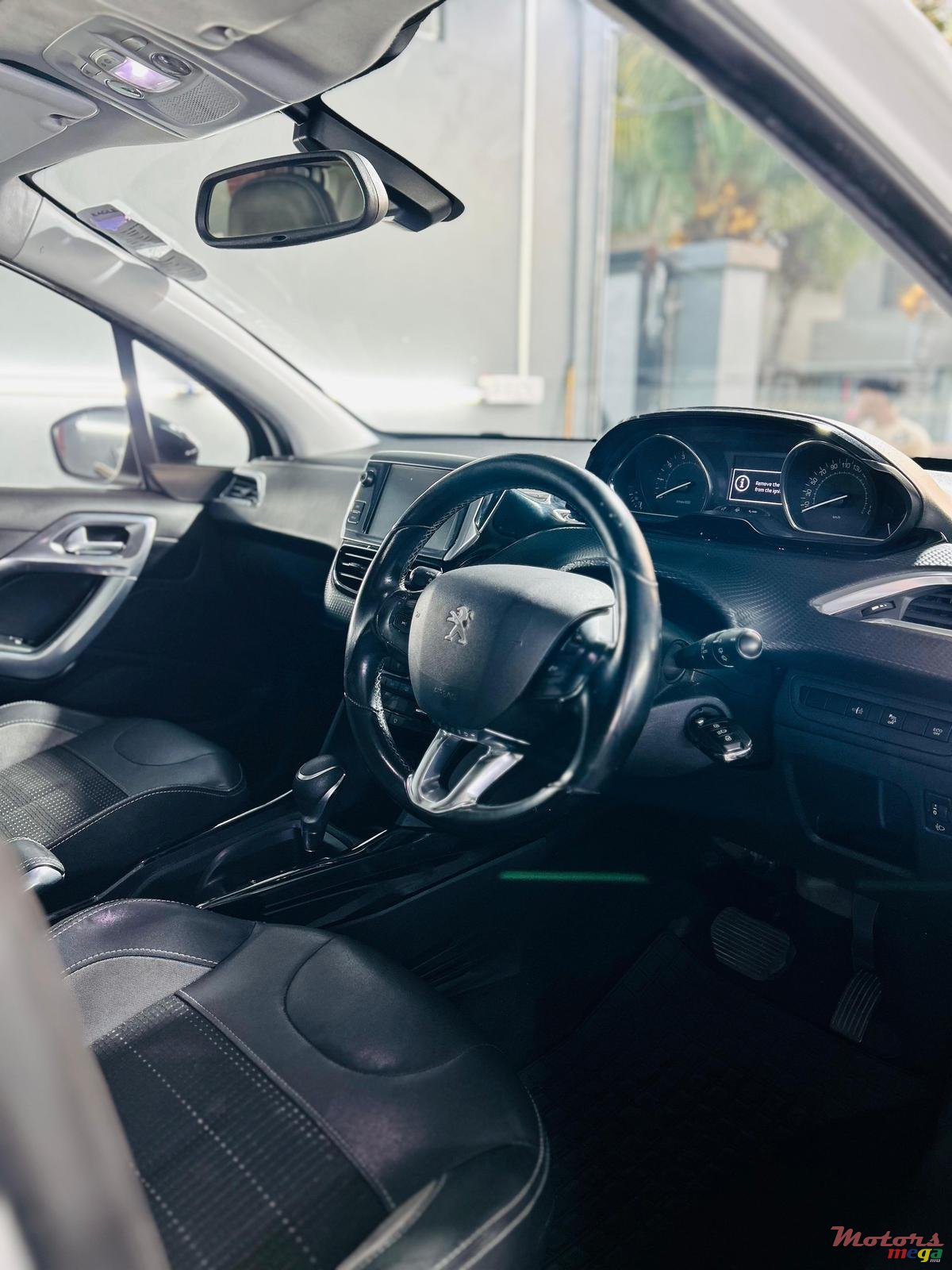 2018' Peugeot 2008 photo #6