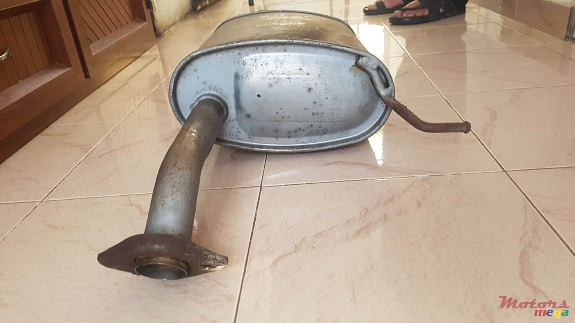 2000' Nissan Primera photo #5