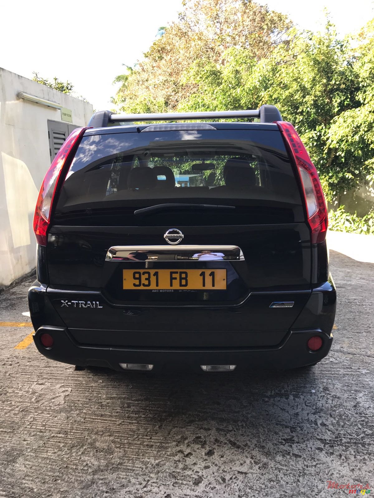 2011' Nissan X-Trail 2.5 photo #5