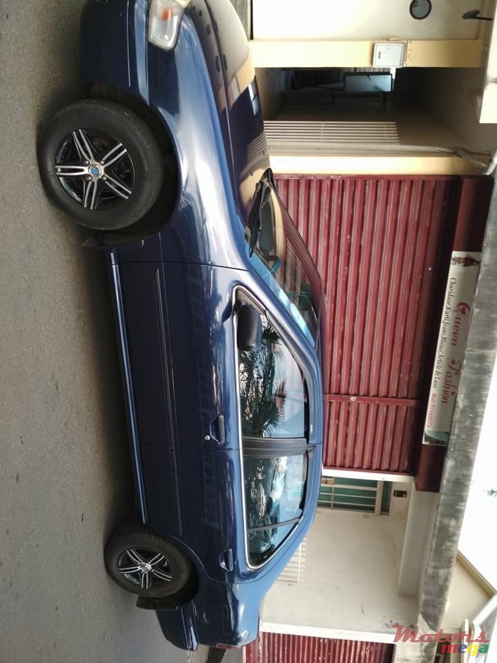 1997' Nissan Sunny photo #1