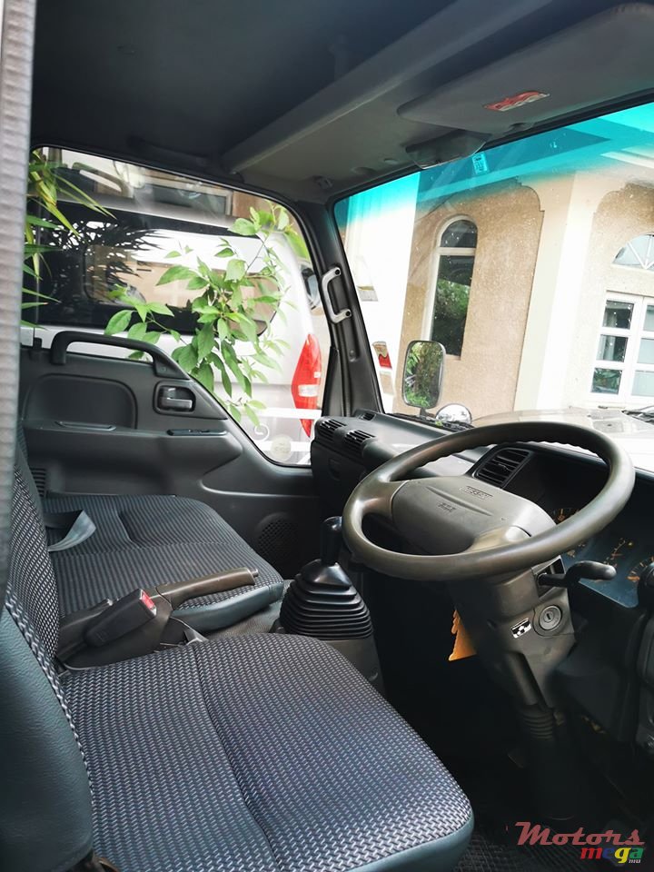 2001' Nissan Atlas photo #5