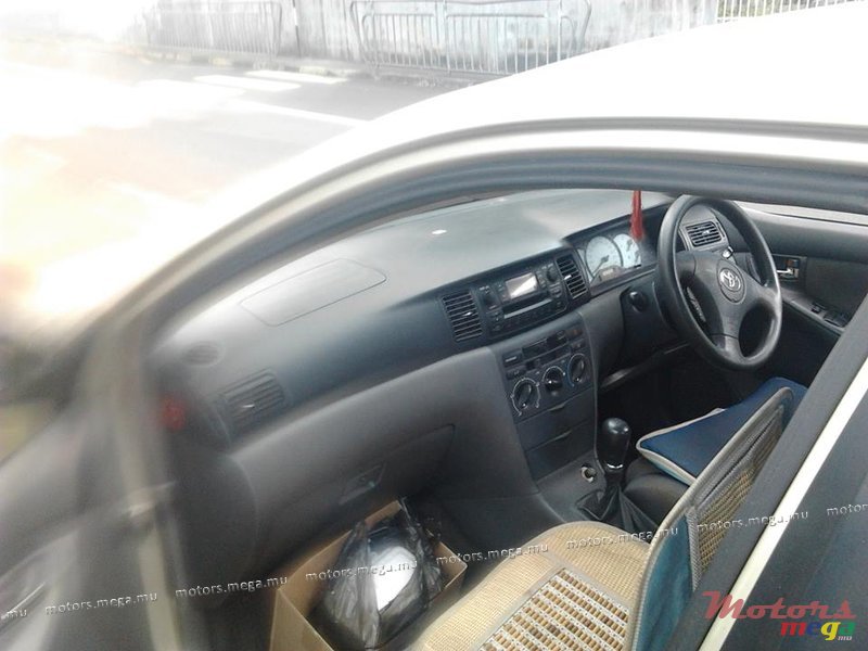 2005' Toyota photo #2