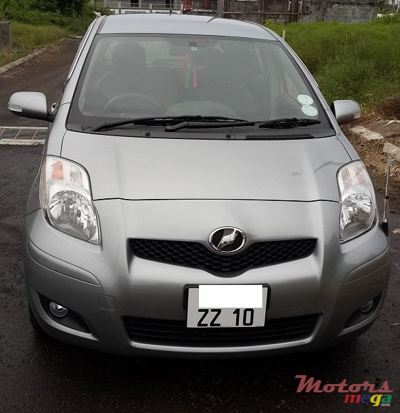 2010' Toyota Vitz photo #1