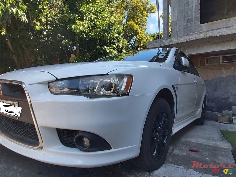 2009' Mitsubishi Lancer photo #4