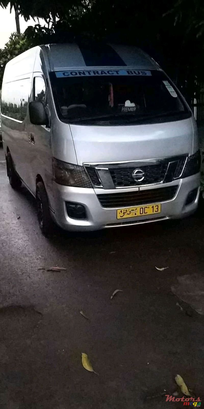 2013' Nissan Urvan photo #1