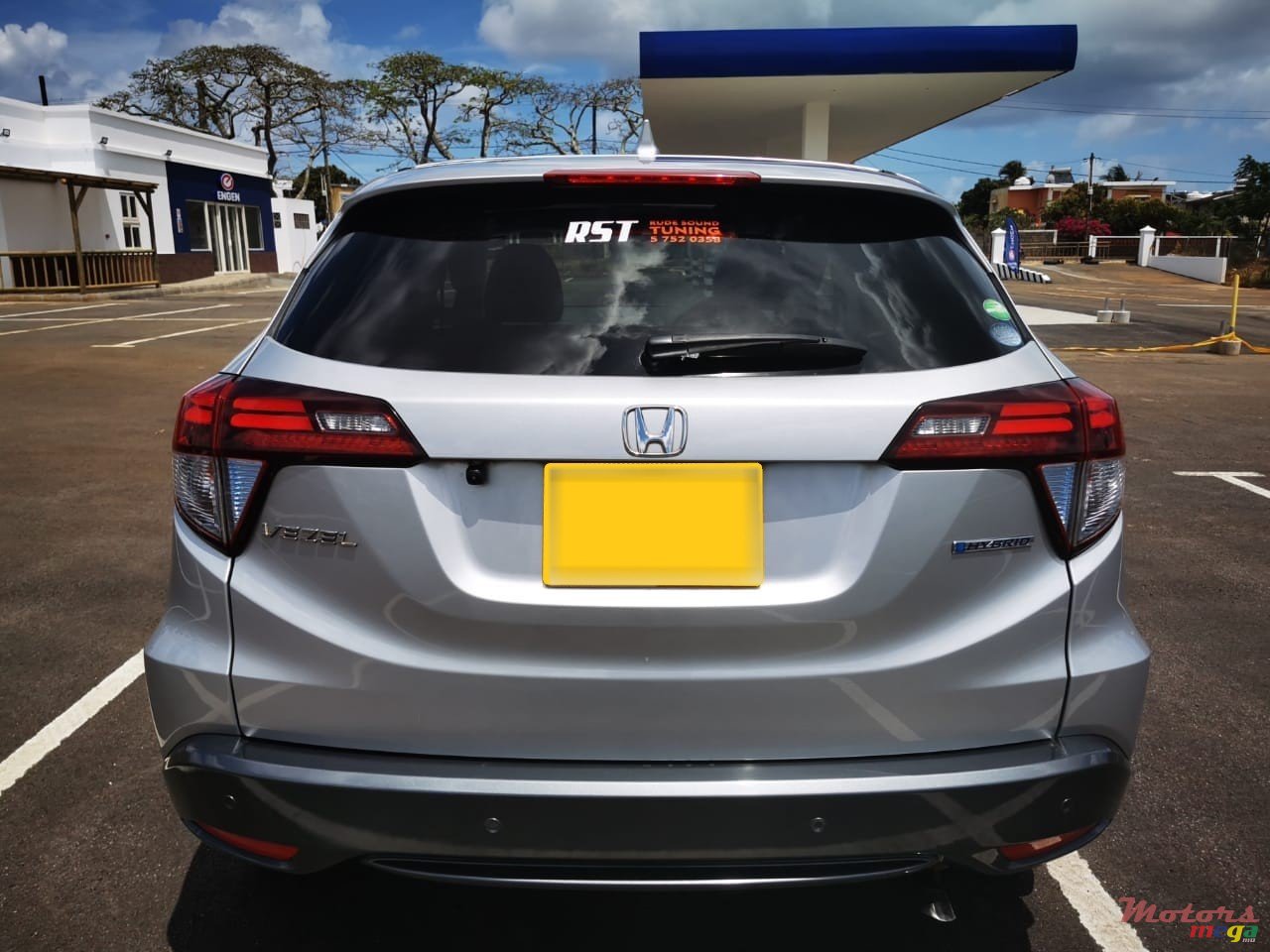 2014' Honda Vezel Hybrid photo #3