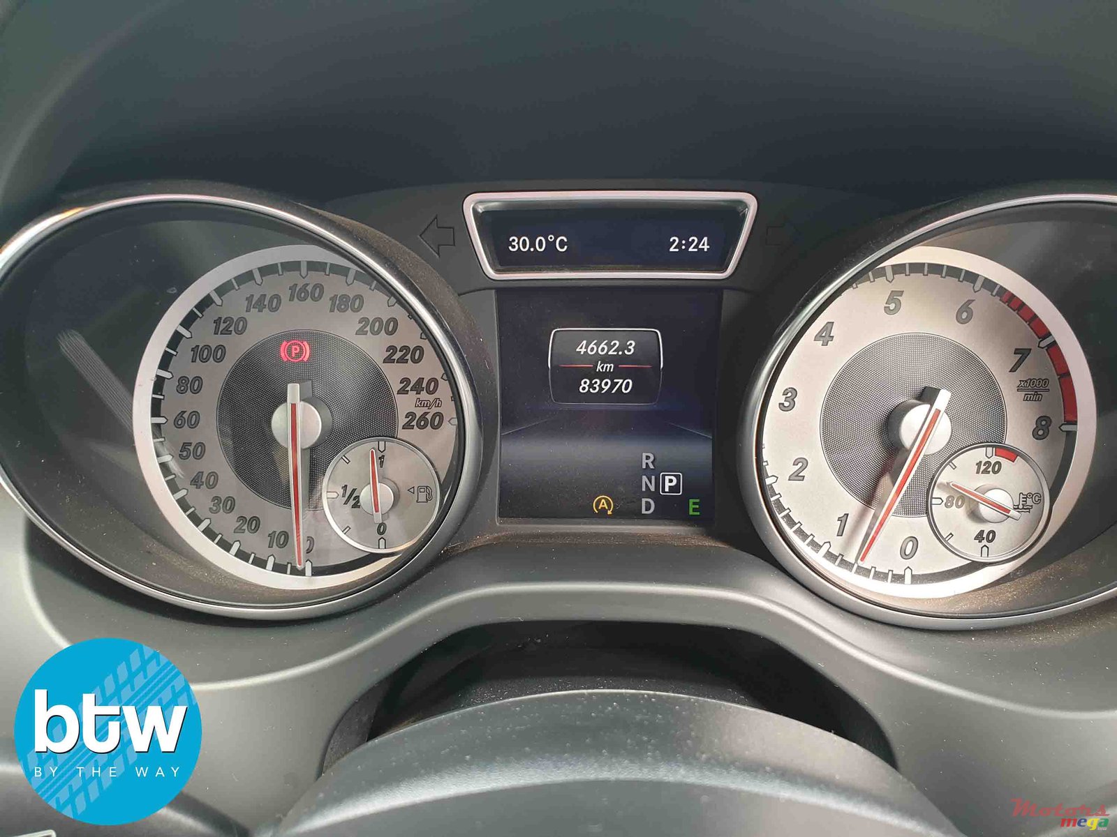 2015' Mercedes-Benz CLA 200 photo #4