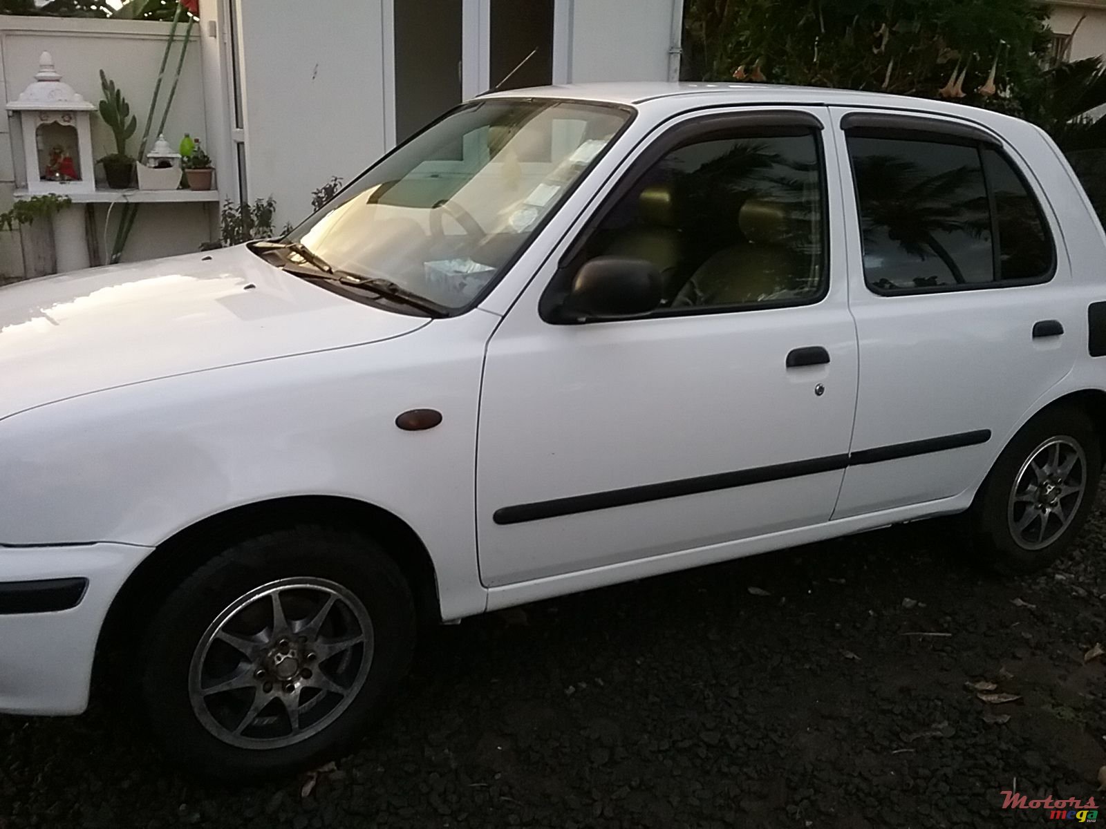 1999' Nissan March photo #2