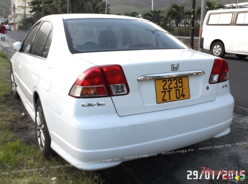 2004' Honda photo #3