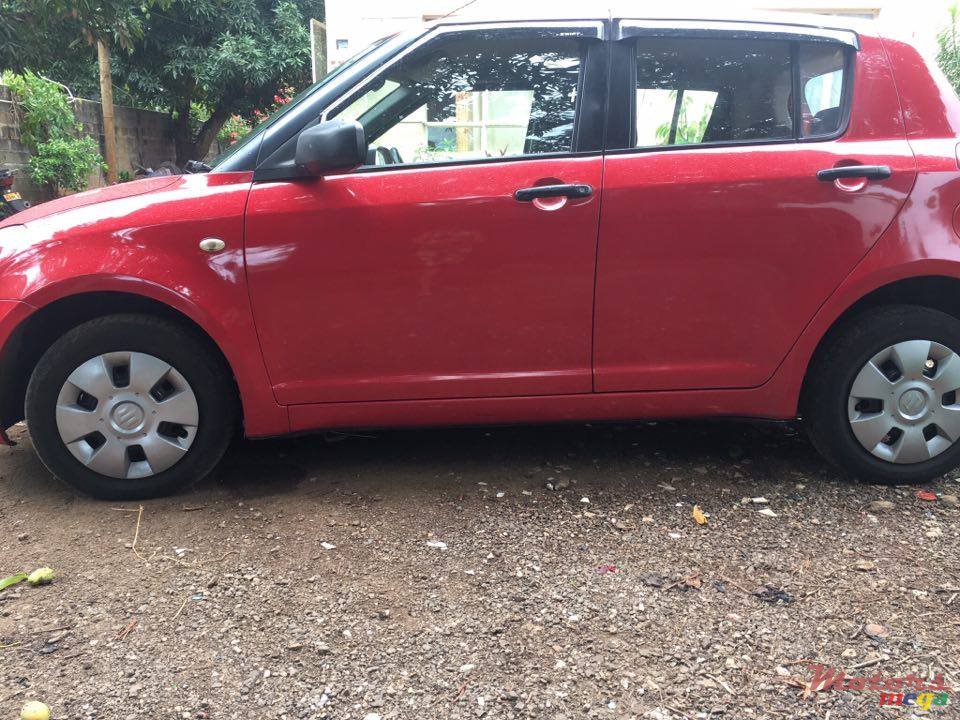 2008' Suzuki Swift photo #2