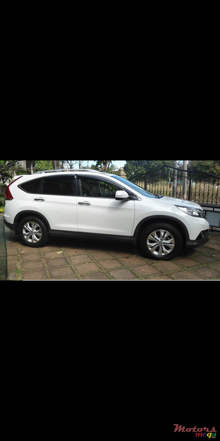2013' Honda CR-V photo #2