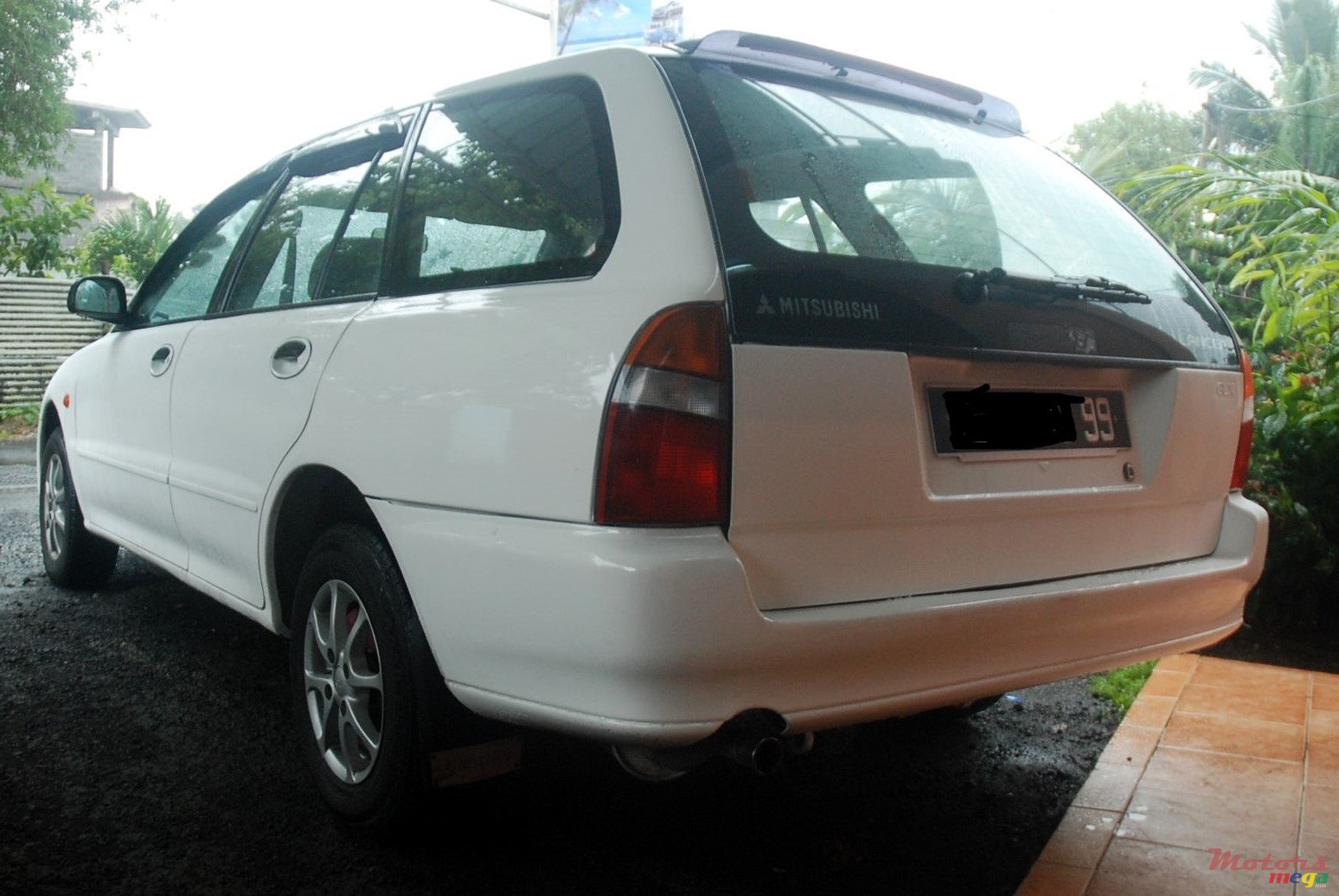 1999' Mitsubishi Lancer photo #1