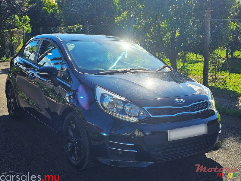 2015' Kia Rio 1.2 Hatchback photo #1