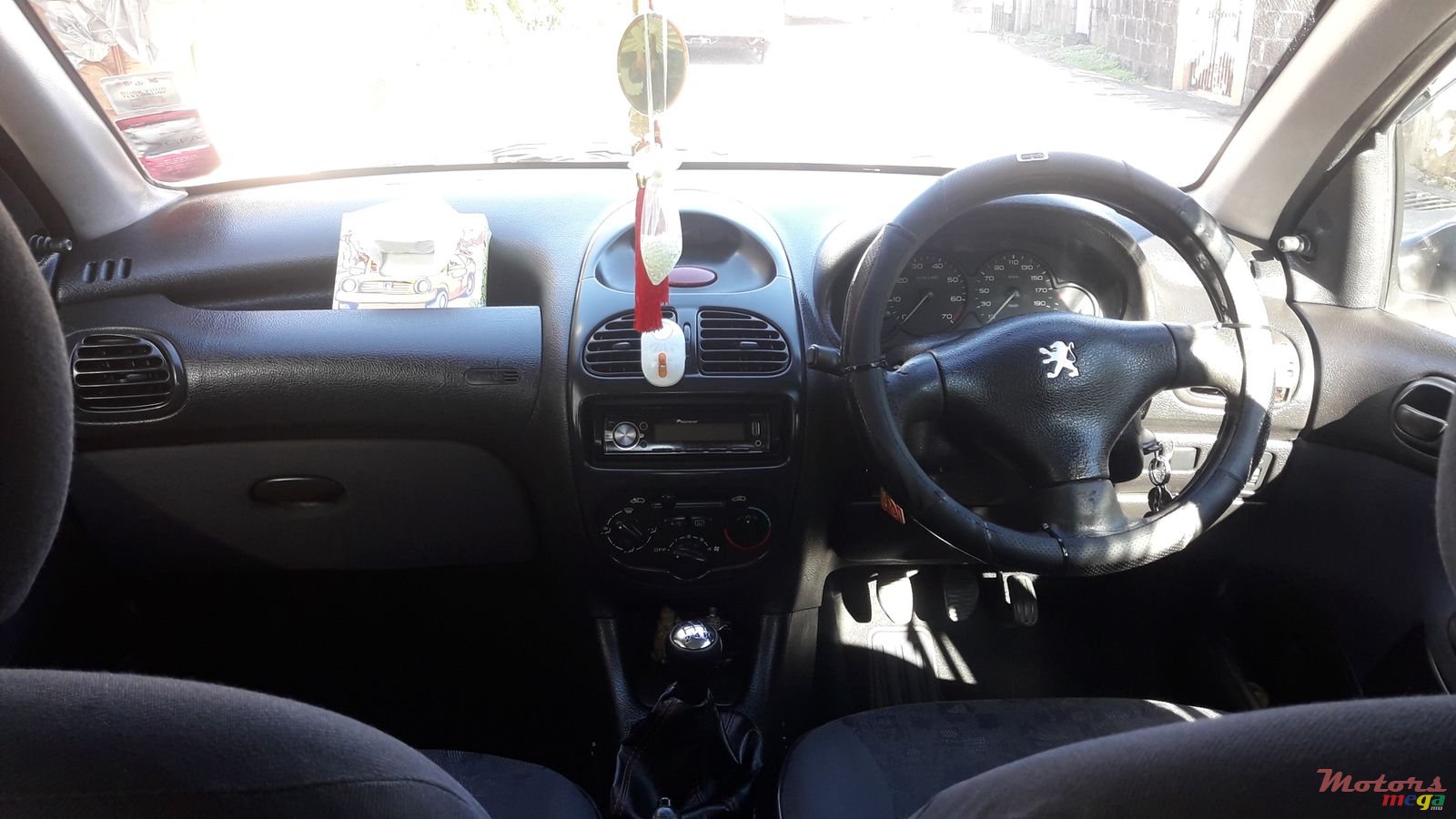 2001' Peugeot 206 photo #4