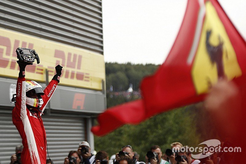 Belgian GP: Vettel passes Hamilton to take victory