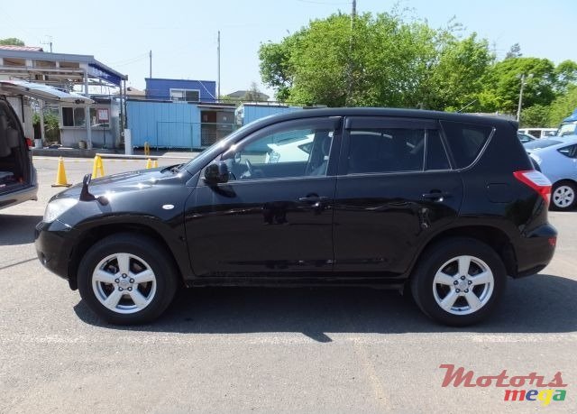 2008' Toyota RAV4 D-4D Sport photo #1