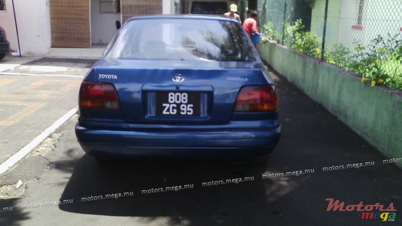 1995' Toyota photo #4