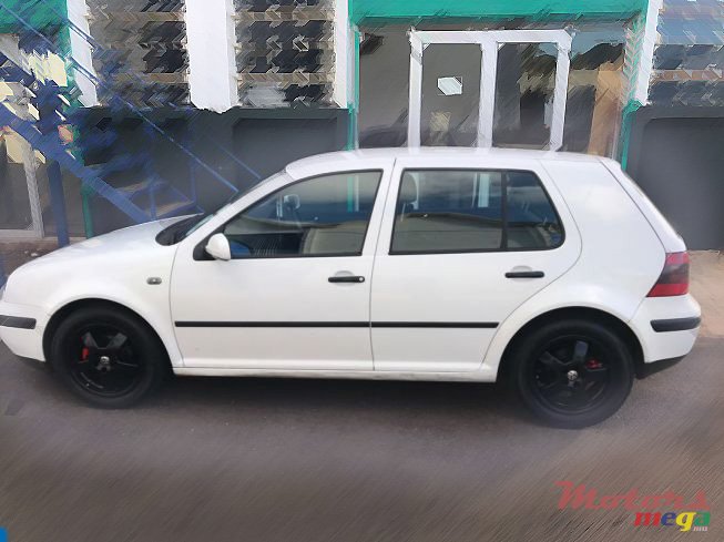 2004' Volkswagen Golf mk4 photo #2
