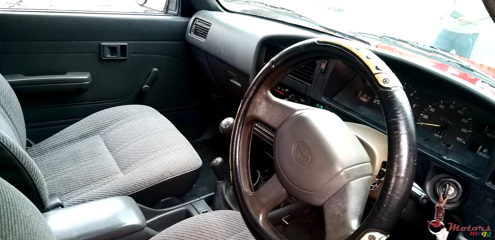 1993' Toyota Hilux any photo #4
