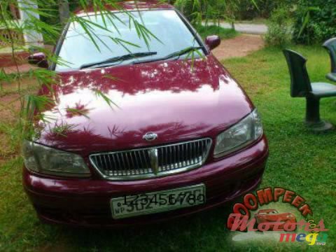 2000' Nissan Sunny photo #4