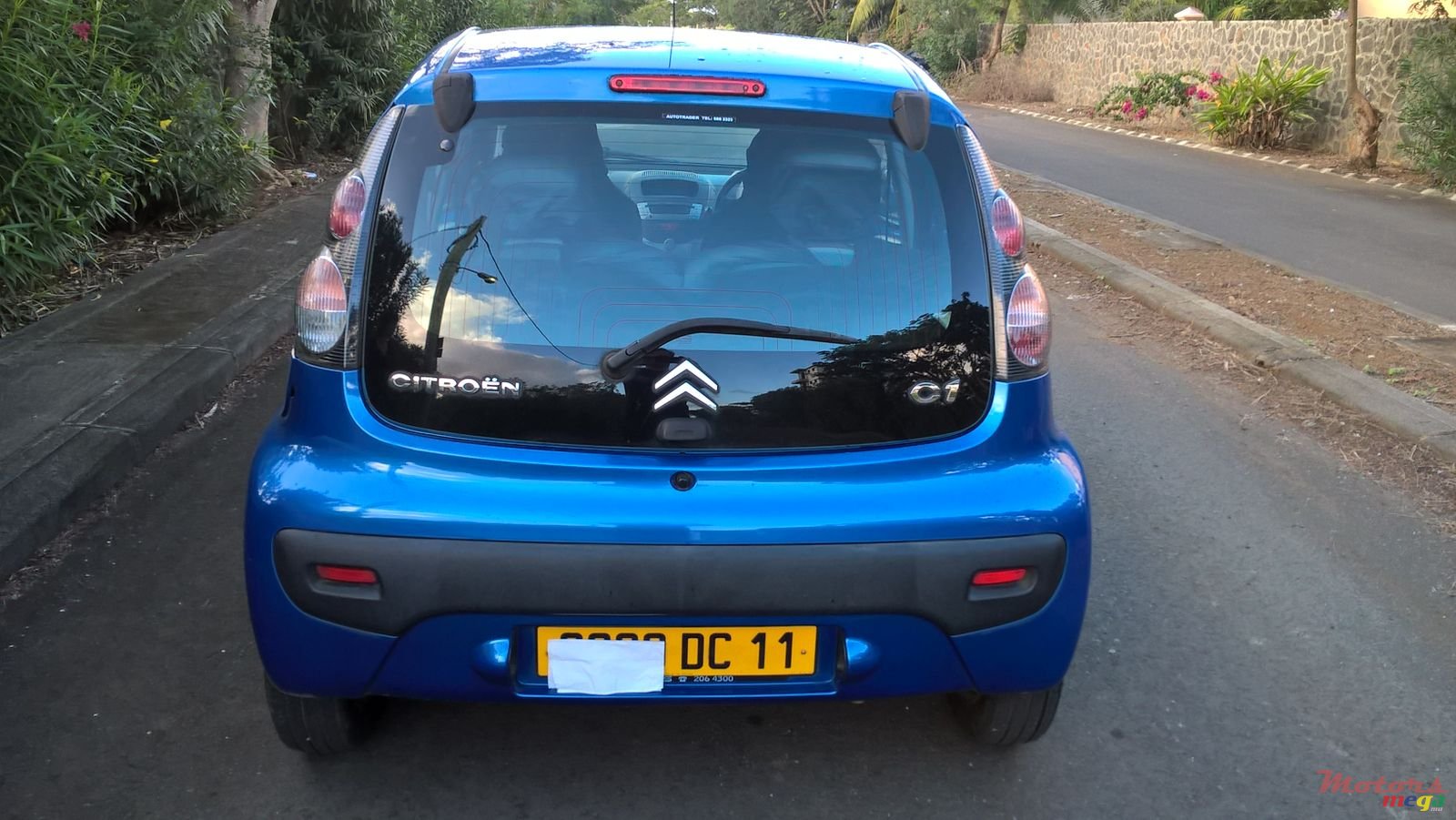 2011' Citroen C1 photo #2