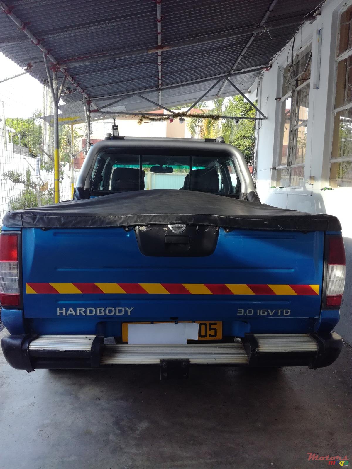 2005' Nissan Hardbody photo #3