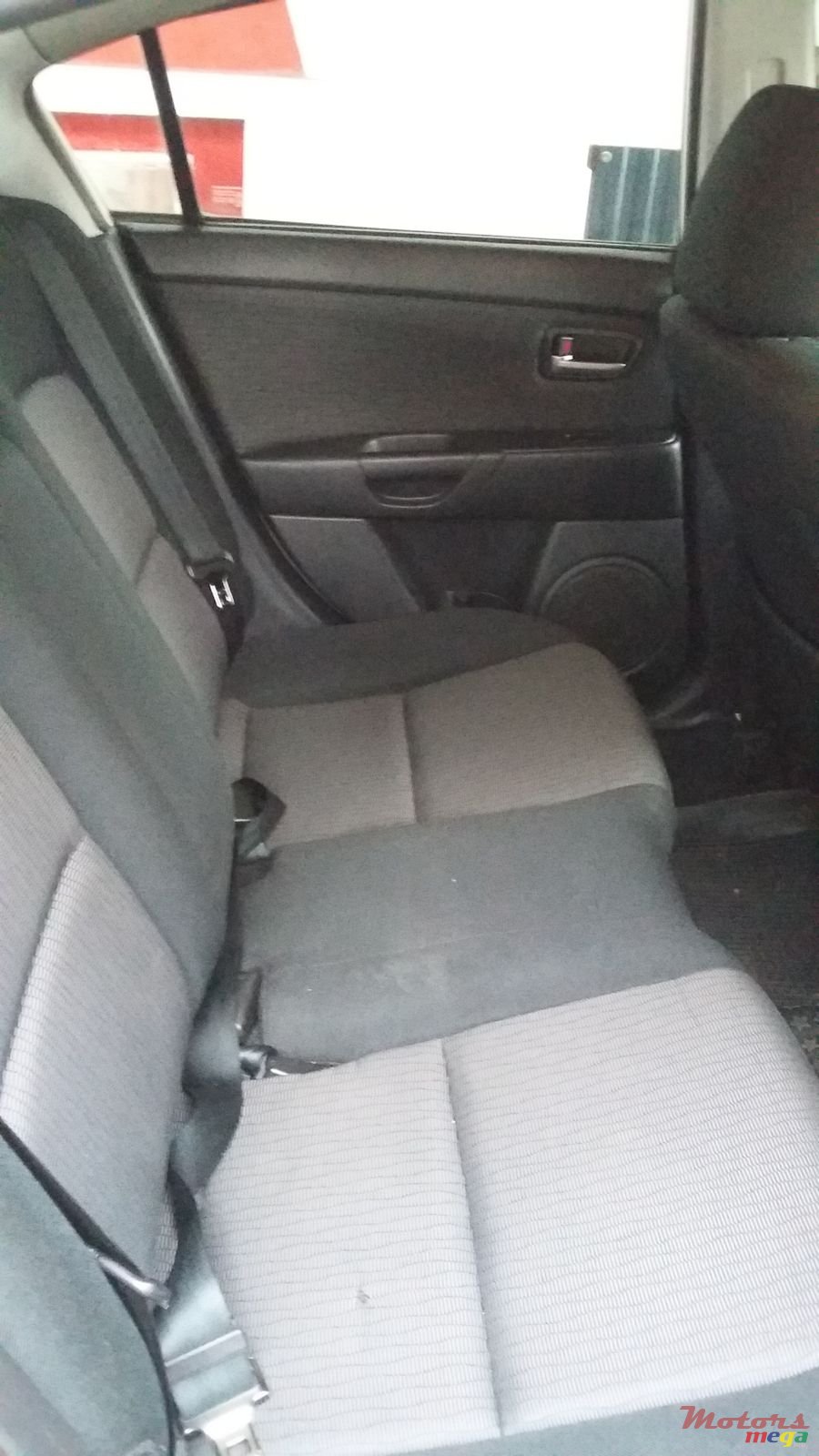 2007' Mazda 3 photo #4