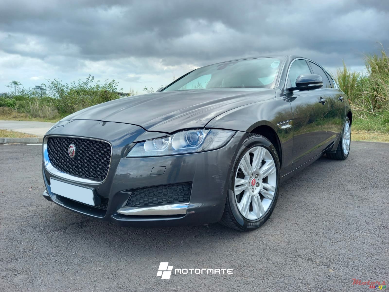 2019' Jaguar XF 25T photo #2