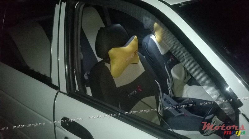 1992' Nissan photo #2