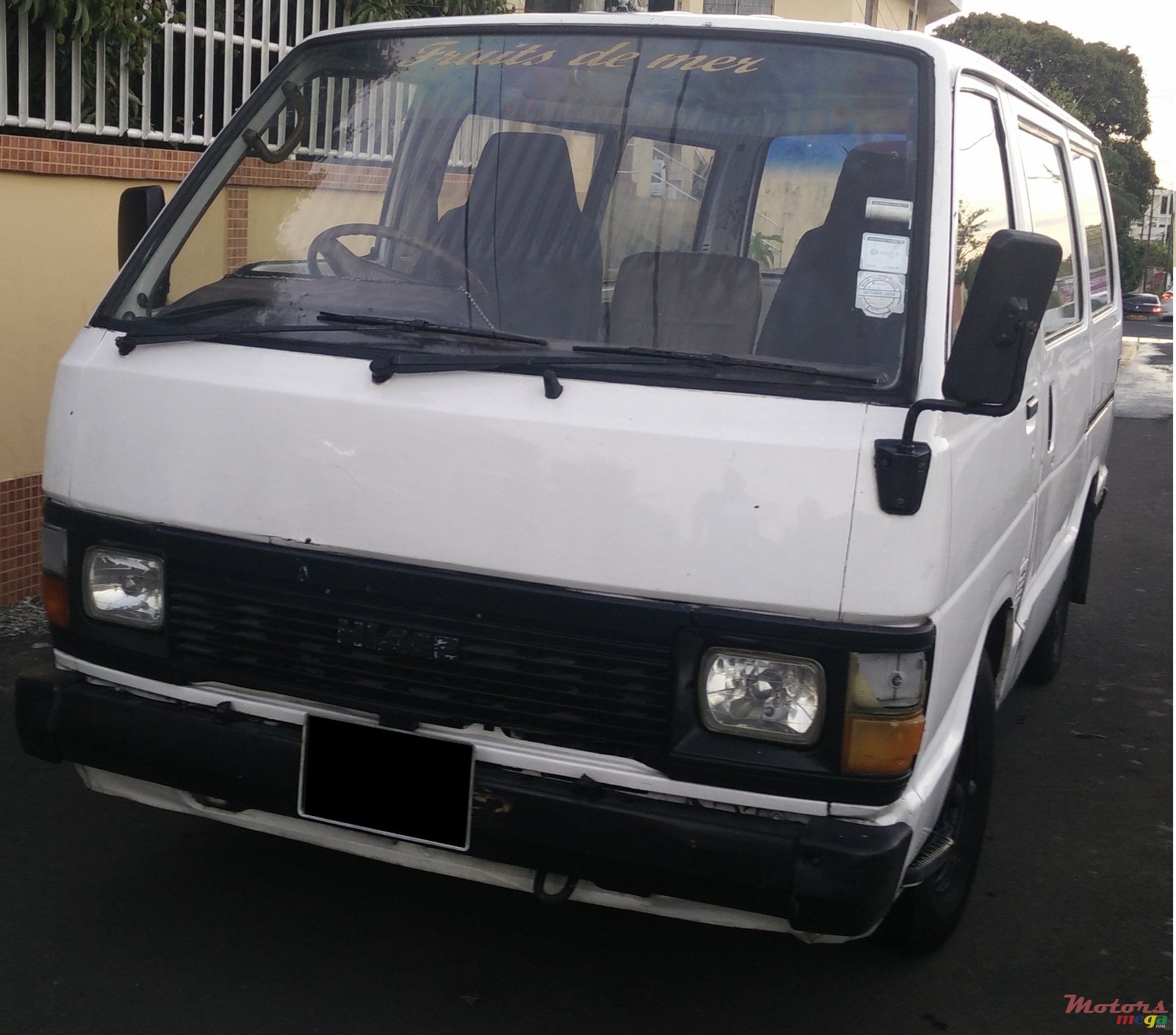 1988' Toyota HiAce photo #2