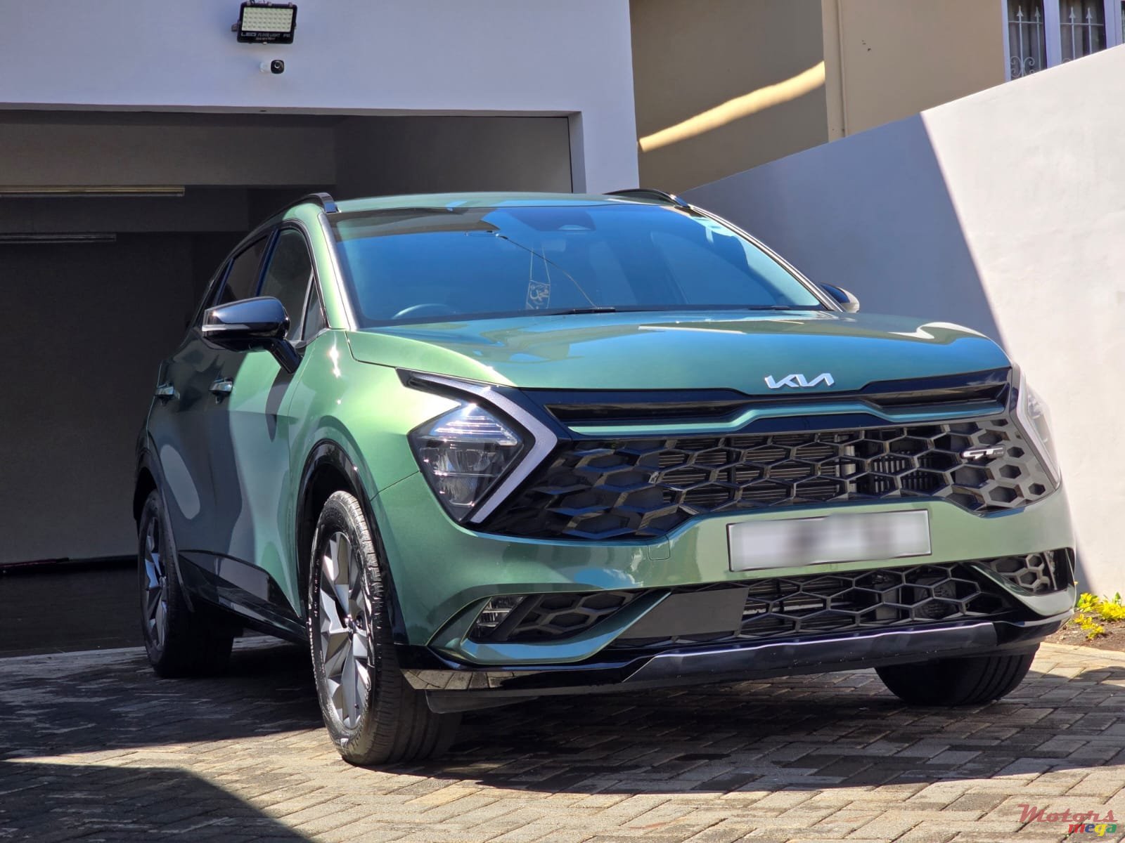 2025' Kia Sportage Hybrid SX Pack GT Line photo #1