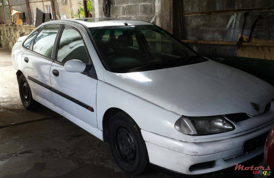 1996' Renault Laguna photo #3
