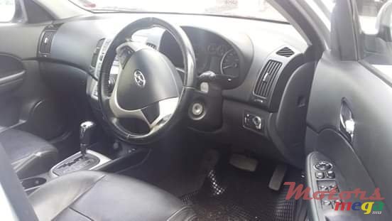 2009' Hyundai i30 photo #4