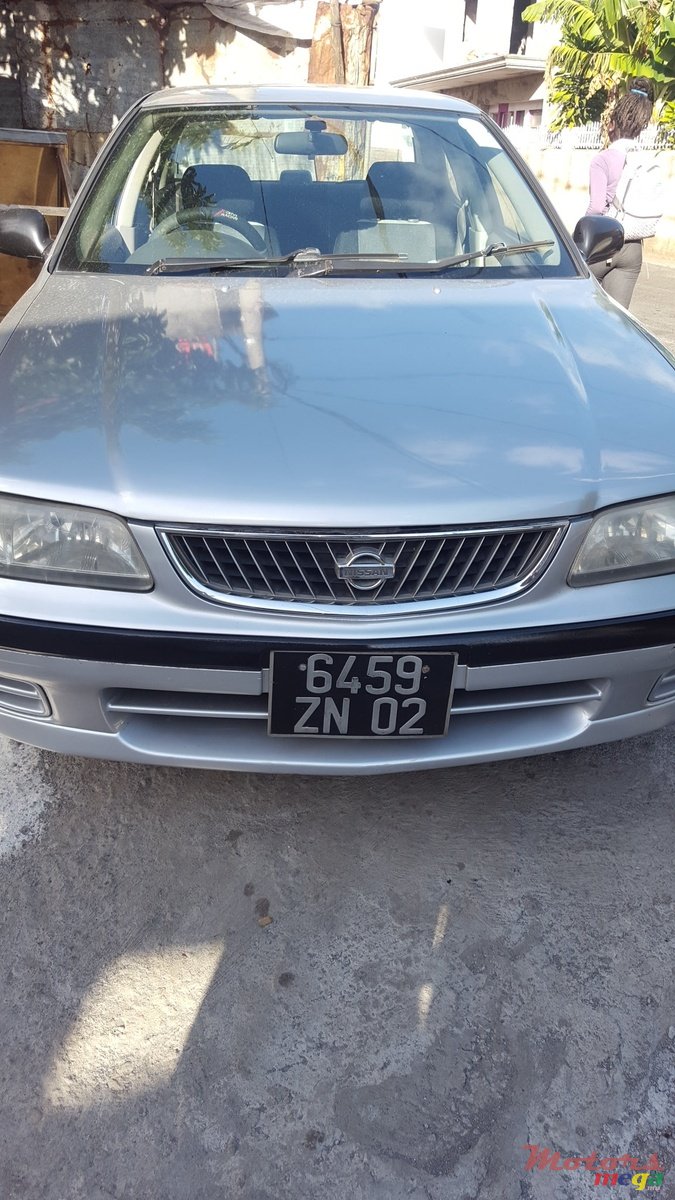 2002' Nissan B15 photo #1