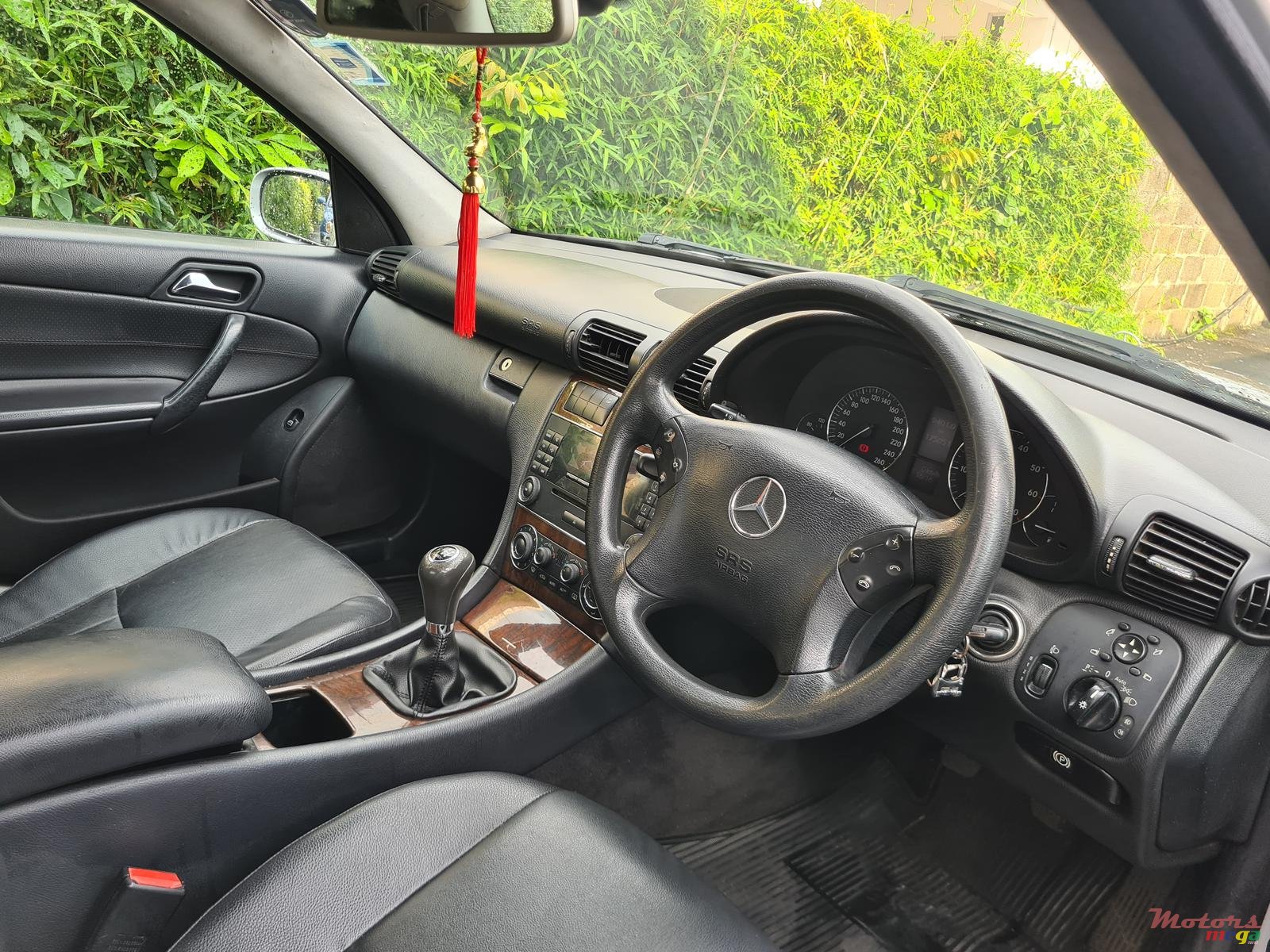 2005' Mercedes-Benz C180 automatic photo #7