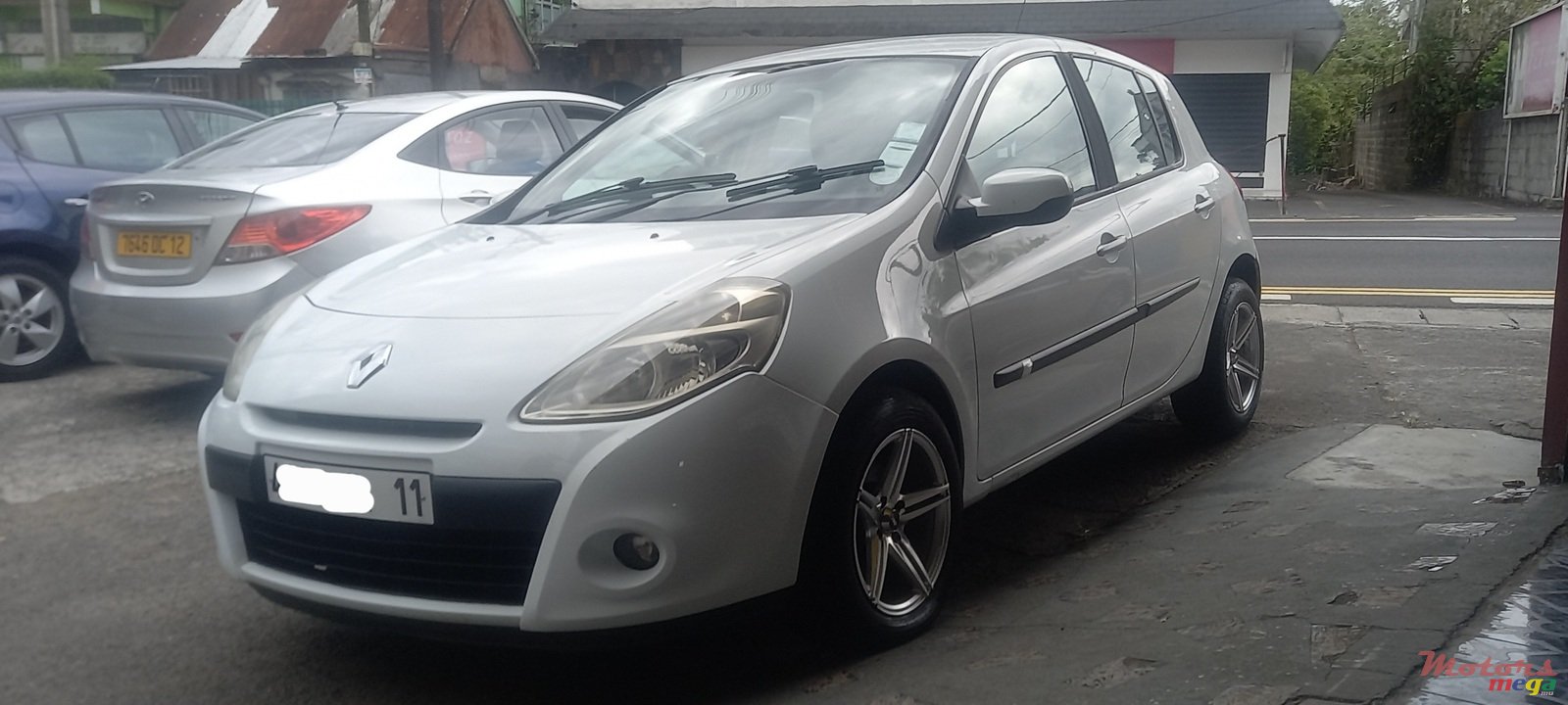 2011' Renault Clio III photo #5