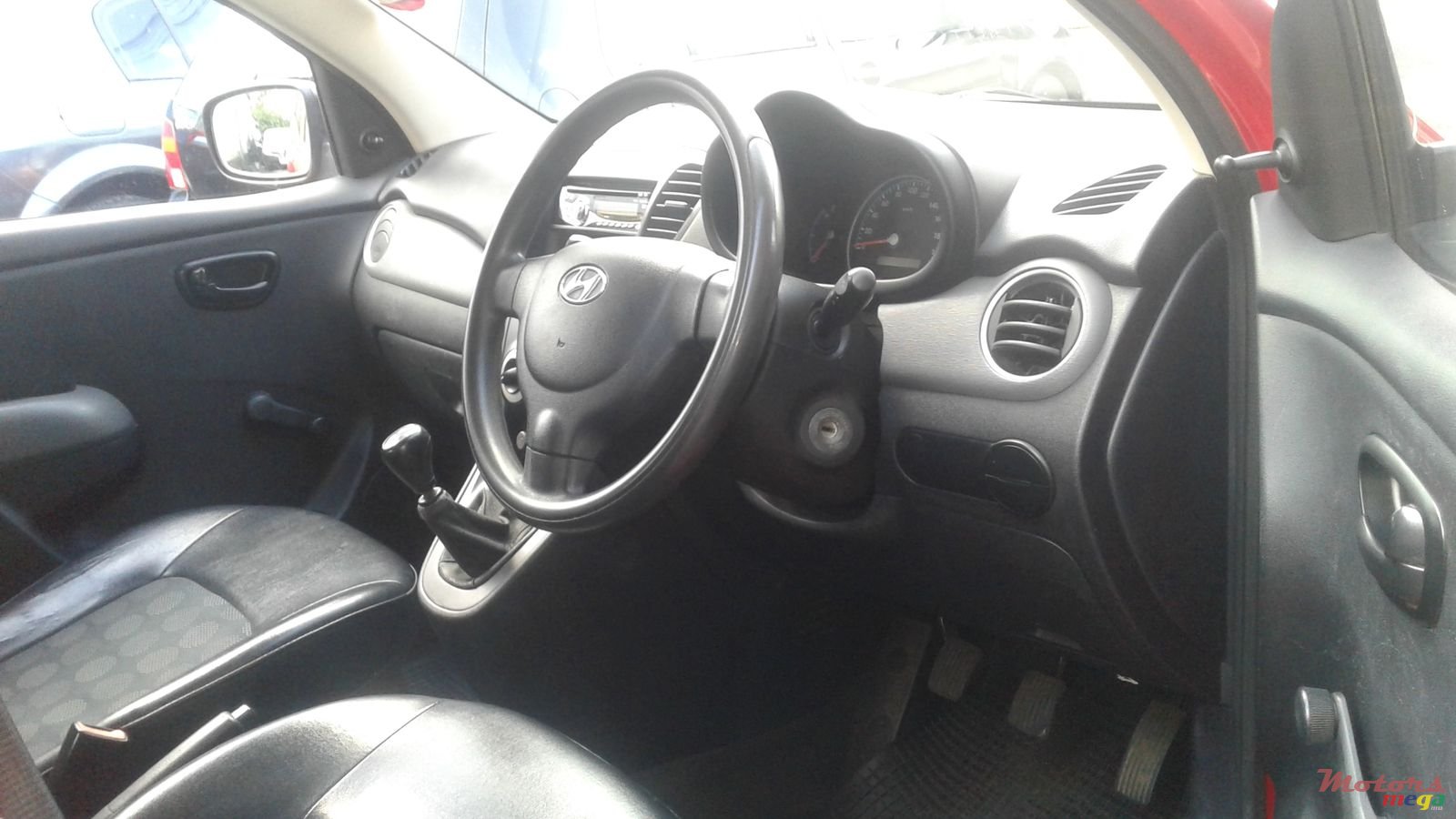 2010' Hyundai i10 photo #4