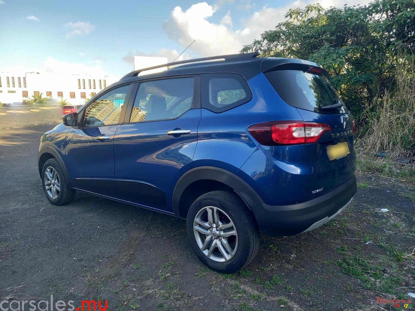 2023' Renault Triber 7 Seater 1.0 photo #4