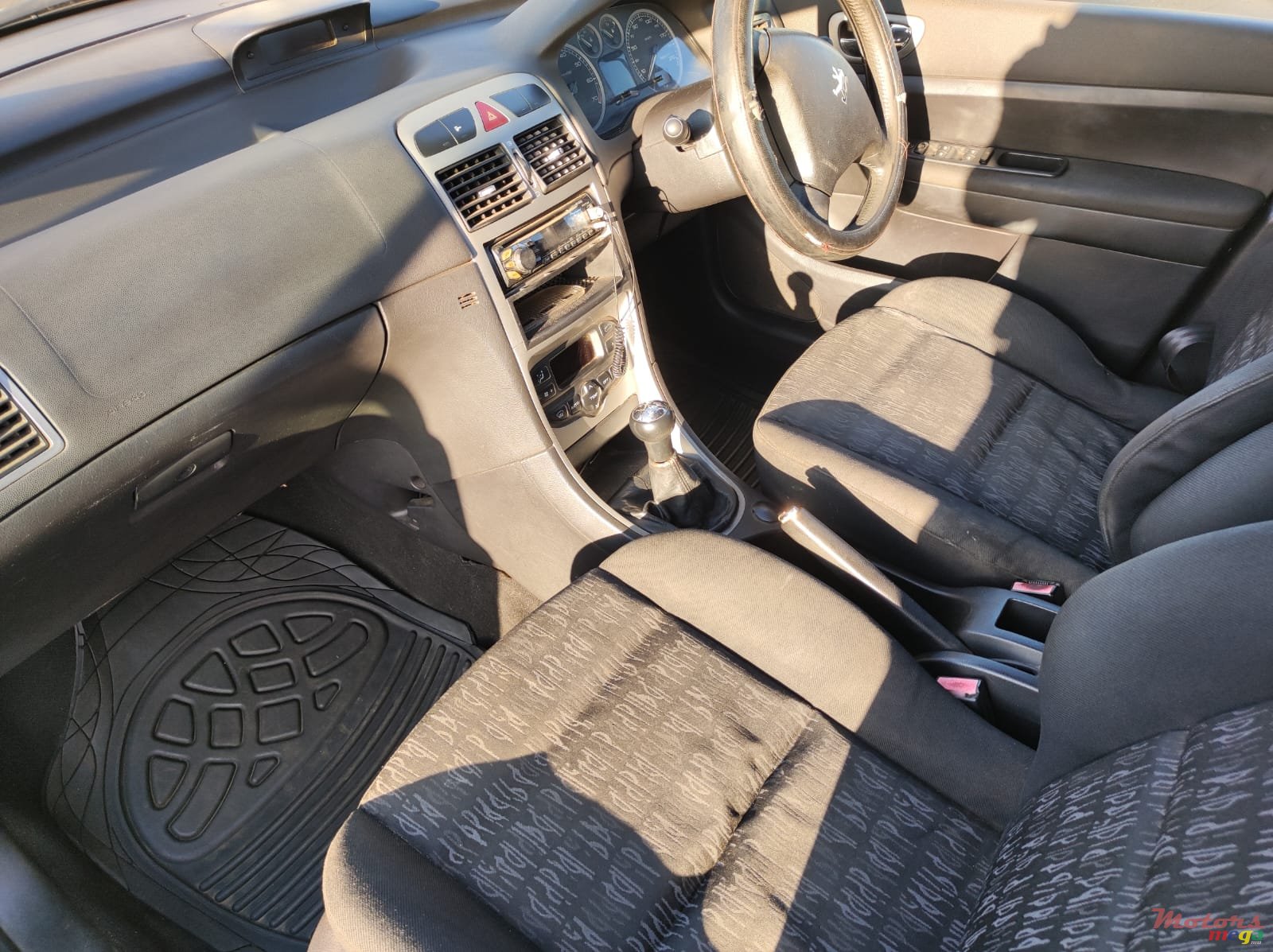 2004' Peugeot 307 photo #3