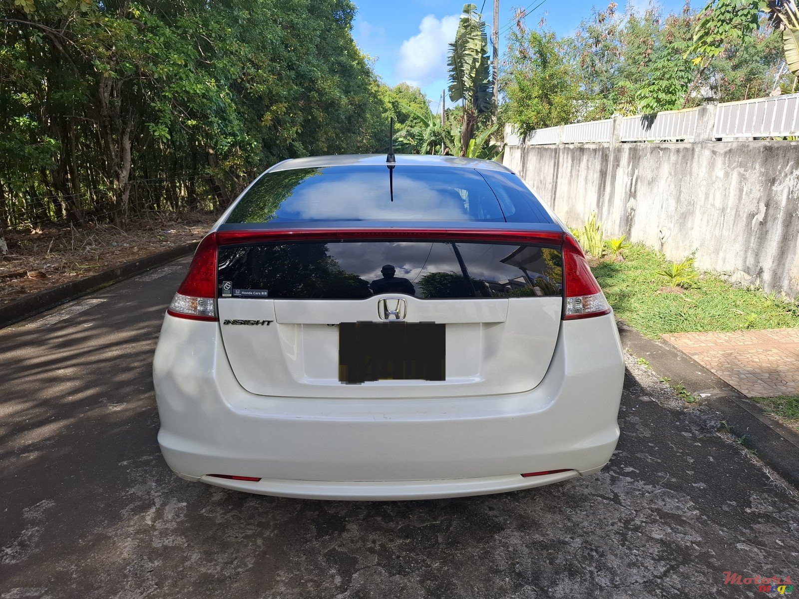 2011' Honda Insight photo #1