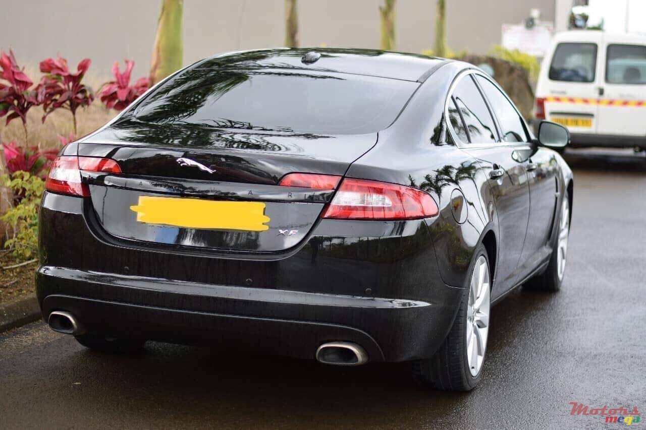 2010' Jaguar XF photo #3