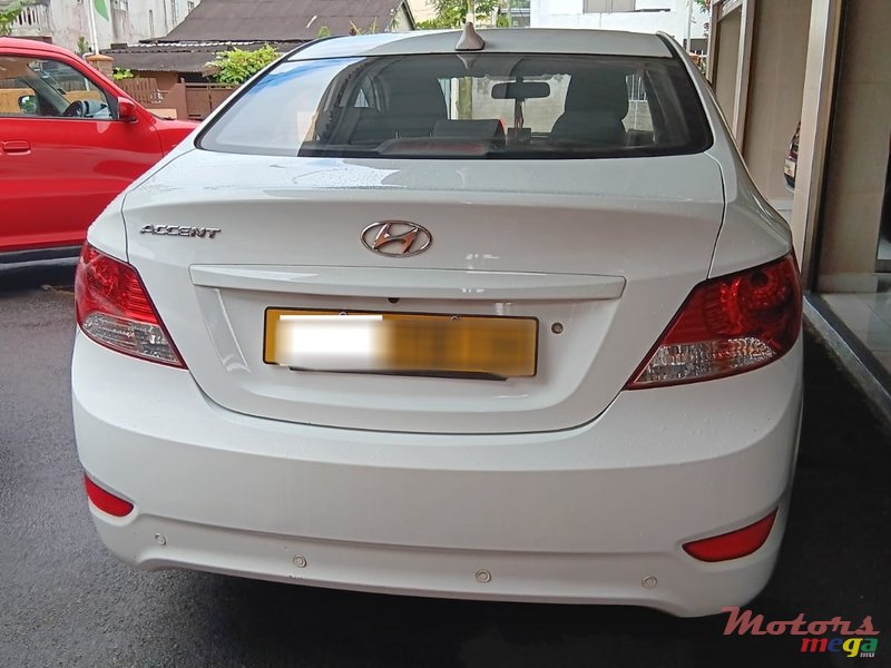 2014' Hyundai Accent photo #6