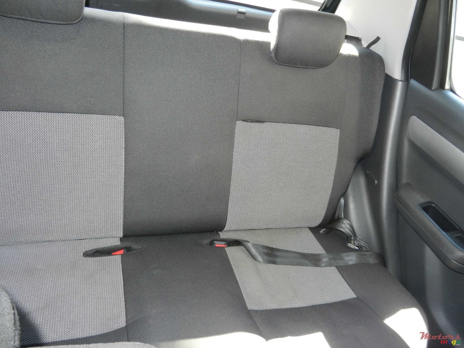 2008' Suzuki Swift photo #5